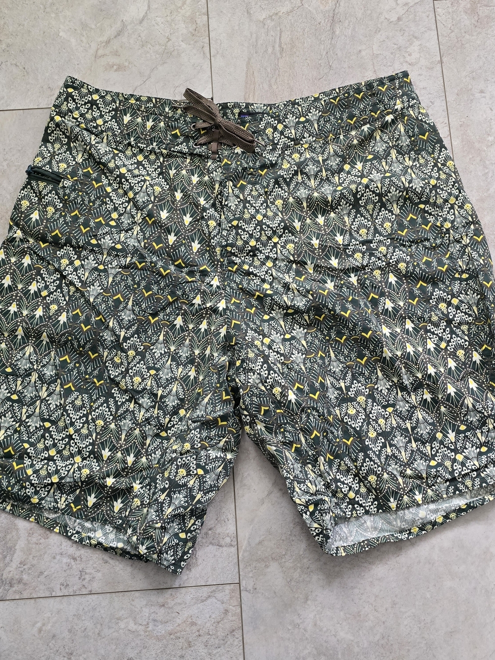 Men's Green Patterned Swim Trunks Size 36